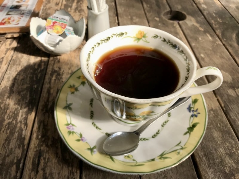 福岡市東区香椎宮の近くにあるカフェ「nanの木」。自然に囲まれて飲むコーヒーは絶品です。