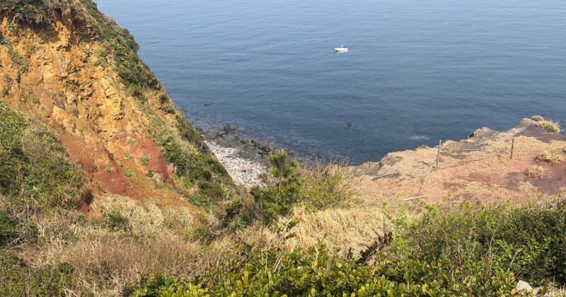 【福岡・相島】穴観音から望む海
