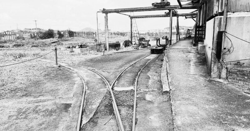 万田坑・トロッコ線路の写真