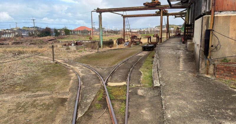 万田坑トロッコ線路跡地