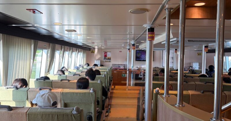 【福岡県　相島（猫島）2026年6月撮影】1便の1階の船の様子